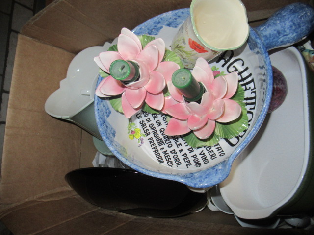 BOX OF CERAMICS AND GLASS Image