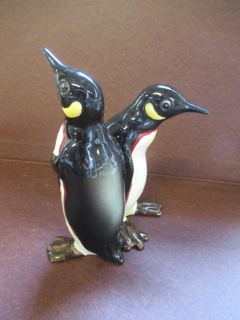 BESWICK PENGUINS Image