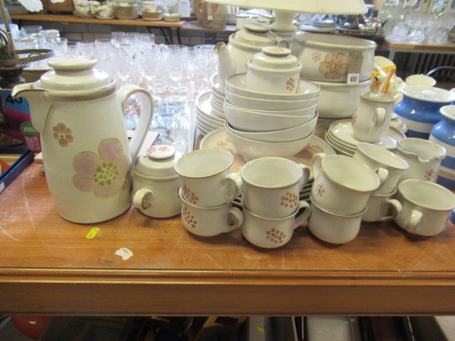 QUANTITY OF DENBY GYPSY PATTERN STONEWARE DINNER SERVICE Image