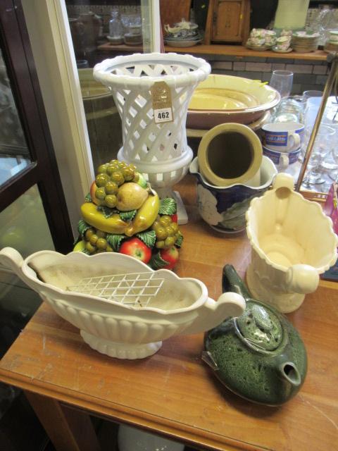 QUANTITY OF CERAMICS Image