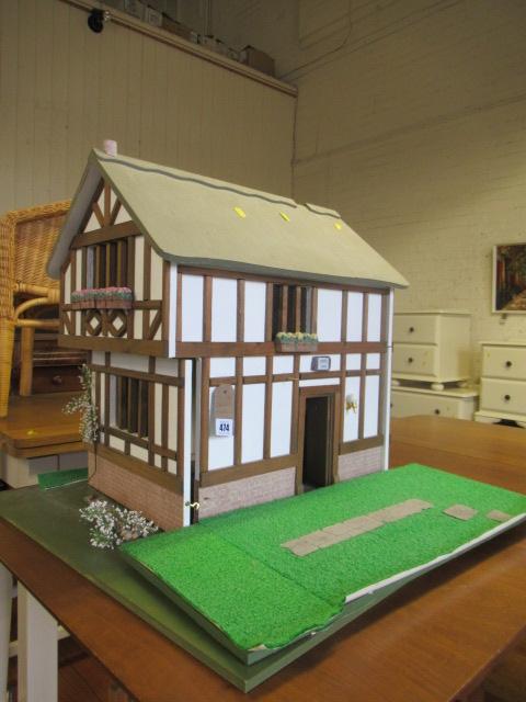 HALF TIMBERED DOLLS HOUSE Image