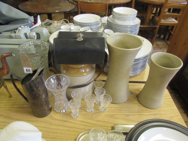 QUANTITY OF STONEWARE AND GLASS ETC Image