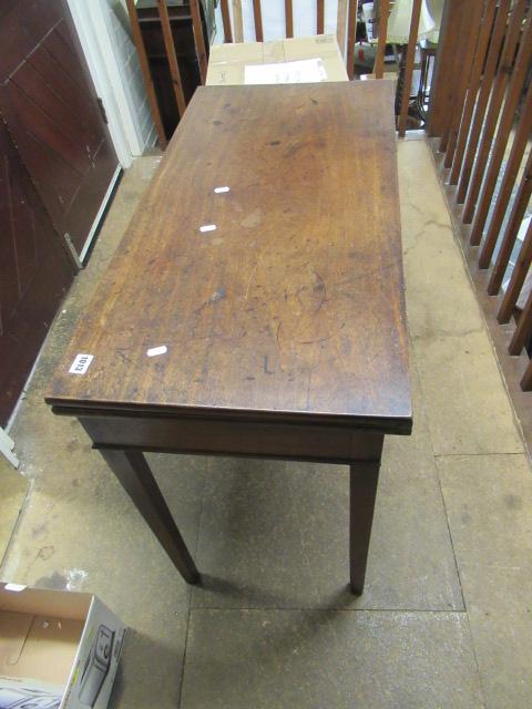 GEORGIAN MAHOGANY FOLD OVER TEA TABLE Image