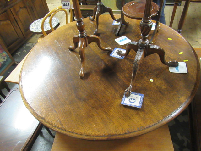 OAK CIRCULAR BREAKFAST TABLE Image