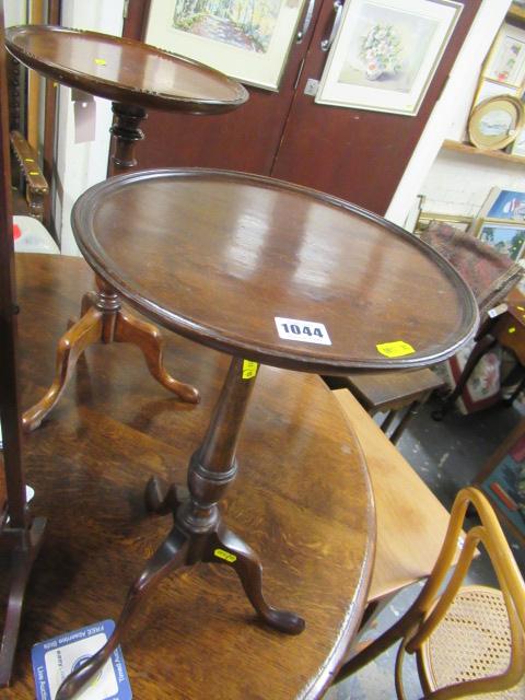 MAHOGANY TRIPOD TABLE Image
