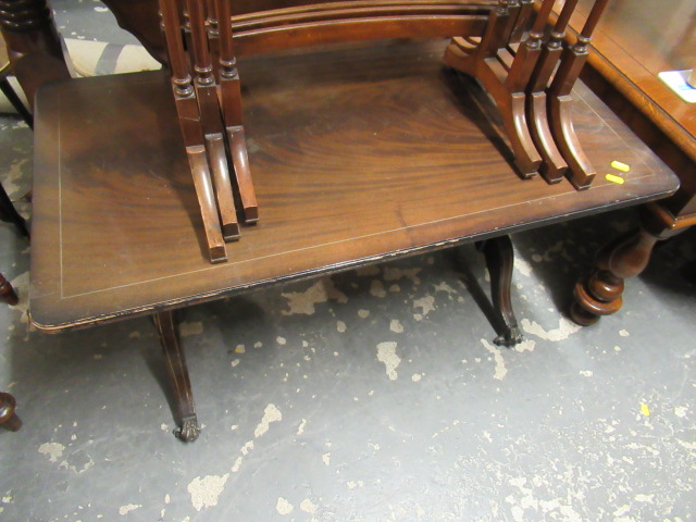 SMALL COFFEE TABLE Image