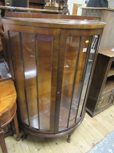 MAHOGANY DEMI LUNE DISPLAY CABINET Image