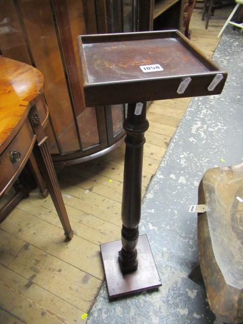 STAINED WOOD PLANT STAND Image