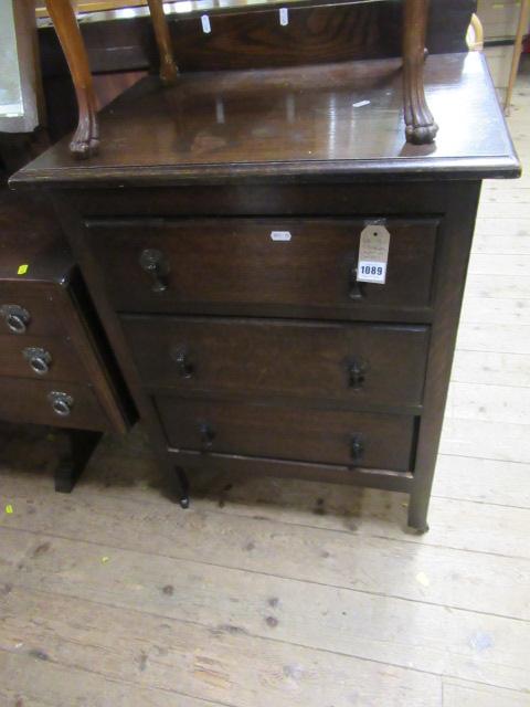 THREE DRAWER OAK CHEST Image