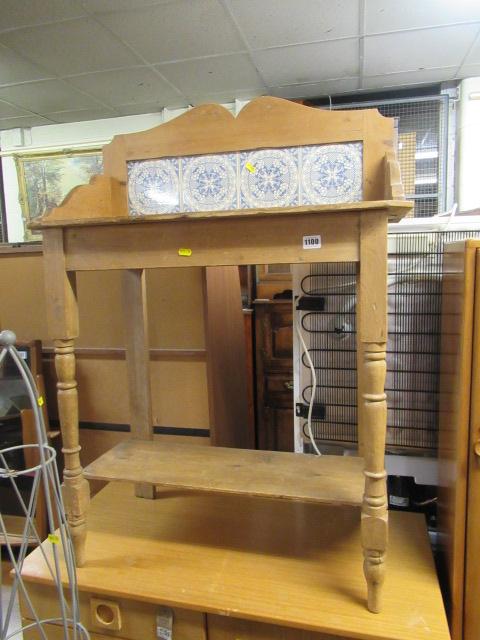 VICTORIAN PINE AND TILED WASHSTAND Image