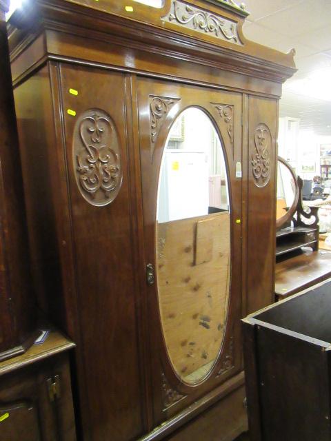 VICTORIAN WALNUT TWO PIECE BEDROOM SUITE Image