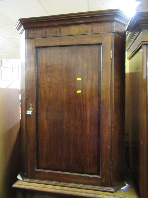 OAK CORNER CUPBOARD Image