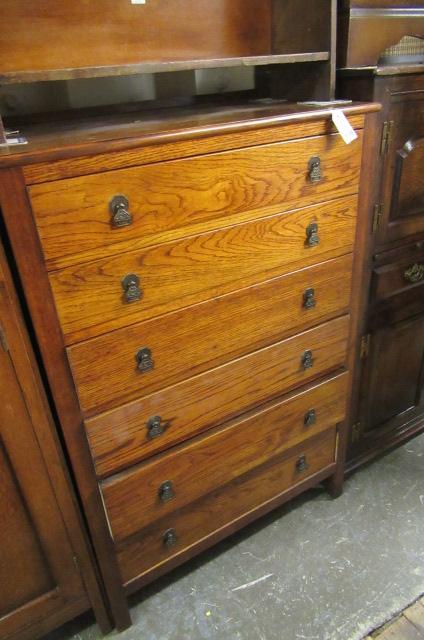 WOODEN SIX DRAWER CHEST Image