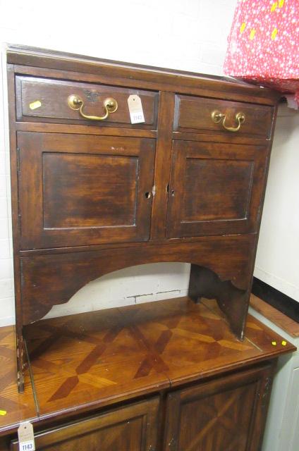 PINE CUPBOARD Image