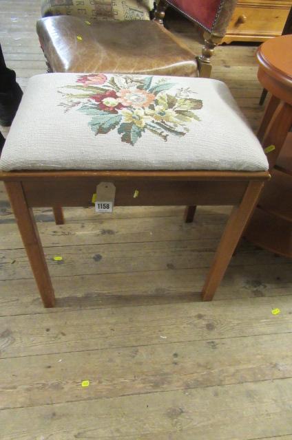 TAPESTRY TOPPED PIANO STOOL AND CONTENTS Image