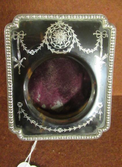 SILVER AND TORTOISESHELL POCKET WATCH STAND Image