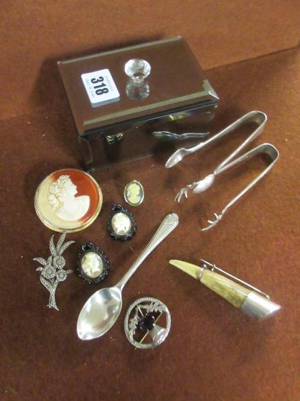 BOX OF JEWELLERY AND SILVER ITEMS Image