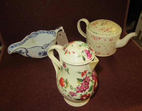 CREAMWARE TEAPOT  LIDDED JUG AND PORCELAIN SAUCE BOAT Image