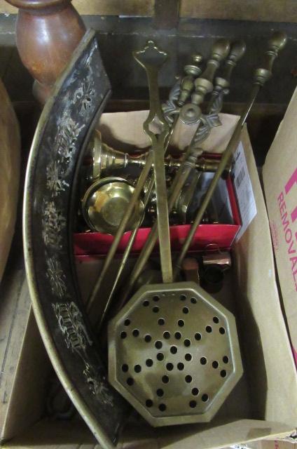 BOX OF BRASS  INCLUDING CHESTNUT ROASTER Image