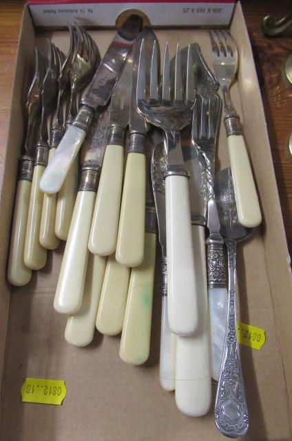 QUANTITY OF MOTHER OF PEARL AND BONE HANDLED CUTLERY Image