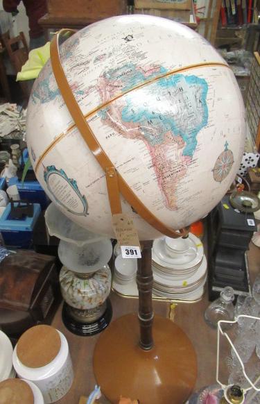 16 INCH WORLD CLASSIC GLOBE Image