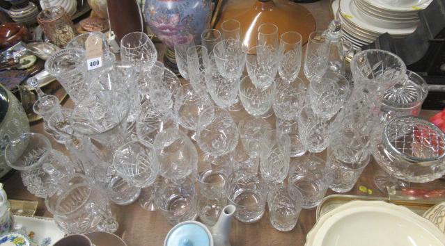 QUANTITY OF GLASS Image