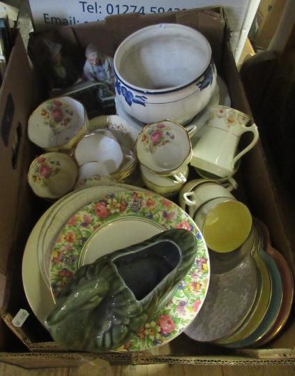 BOX OF MISCELLANEOUS ITEMS  Image