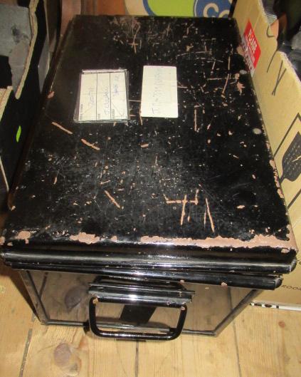 DEED BOX WITH KEY Image