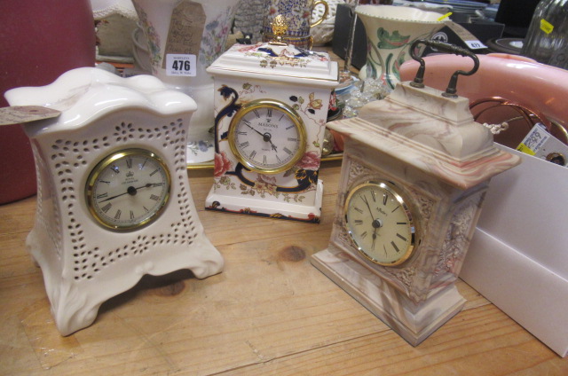 THREE SMALL MANTLE CLOCKS INCLUDING MASONS BLUE MANDALAY CLOCK Image