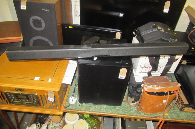 SAMSUNG SOUND BAR AND SUBWOOFER Image