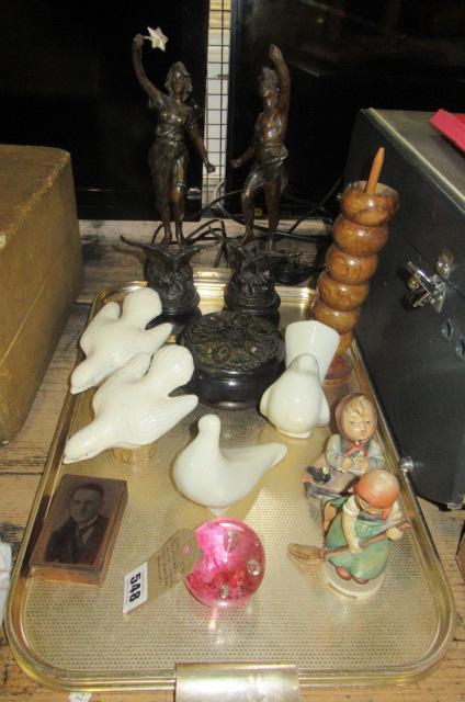 TRAY OF MISCELLANEOUS ITEMS INCLUDING GOEBEL FIGURES ETC Image