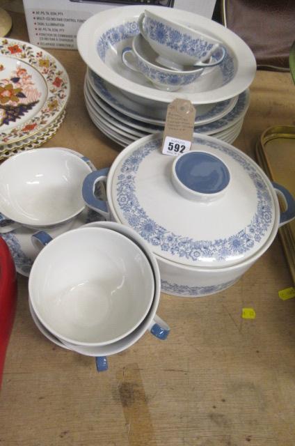 ROYAL DOULTON CRANBOURNE DINNER WARE Image