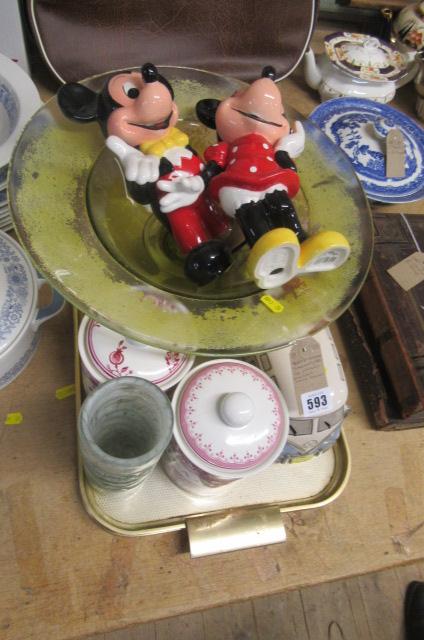 TRAY OF ASSORTED CERAMICS INCLUDING MICKEY AND MINNIE MOUSE FIGURES Image