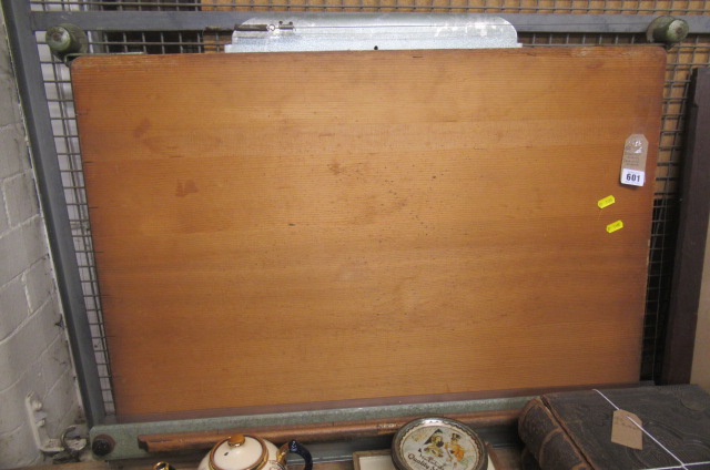 DRAUGHTSMANS DRAWING BOARD Image