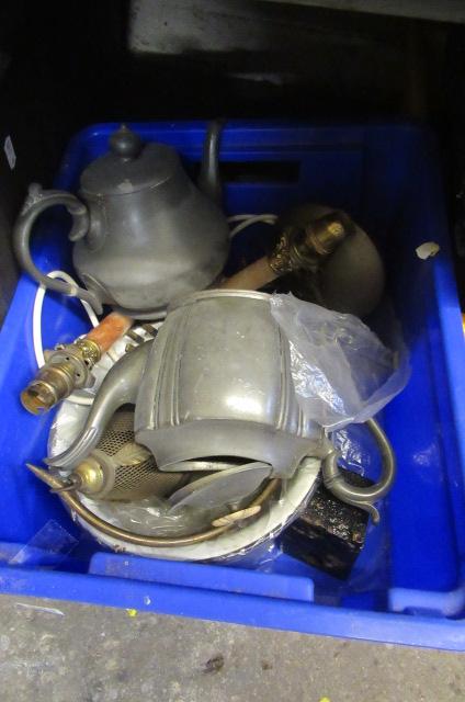 BOX OF METAL WARE Image