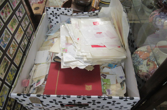 LARGE BOX OF LOOSE STAMPS Image