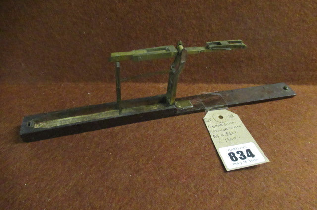 GEORGIAN GUINEA SCALES CIRCA 1800 Image