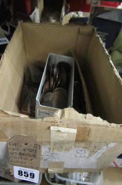 LARGE QUANTITY OF BRITISH COPPER AND OTHER COINS Image