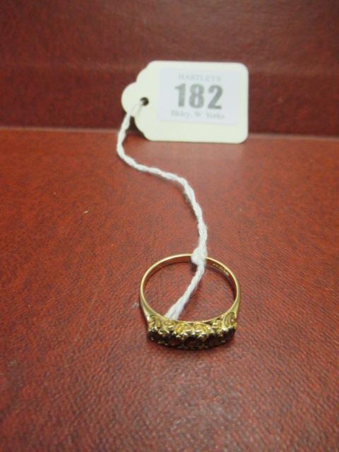 9ct gold ring | Hartleys Auctioneers & Valuers