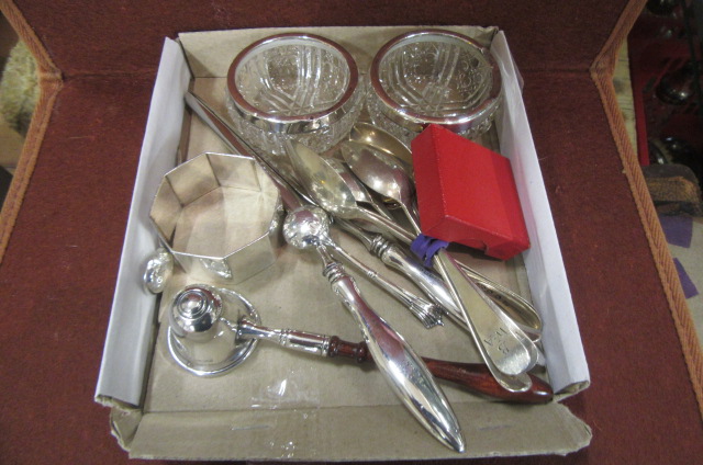 BOX OF SILVER ITEMS INCLUDING CANDLE SNUFFER Image
