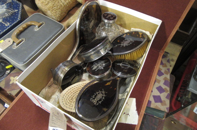 BOX OF SILVER DRESSING TABLE ITEMS Image
