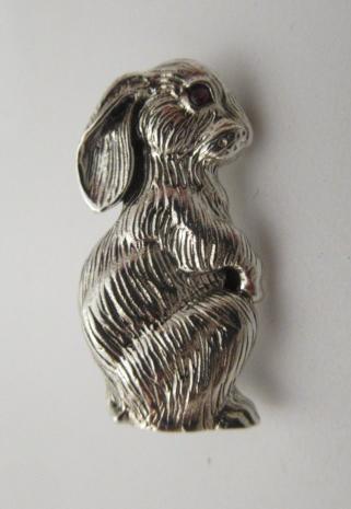 SILVER HARE BROOCH Image