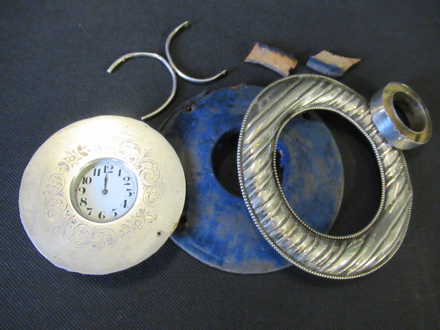SILVER CLOCK PARTS Image
