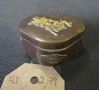 CHINESE SILVER MOUNTED SMALL BOX Image