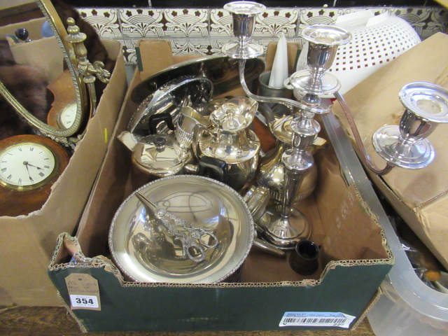 BOX OF METALWARE INCLUDING CANDELABRA Image