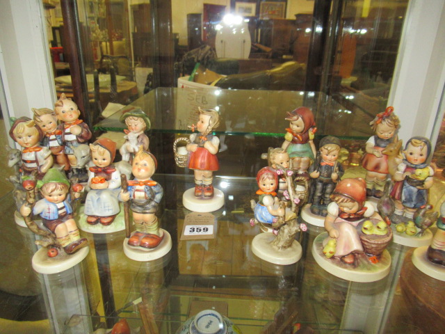 FIFTEEN HUMMEL FIGURES Image