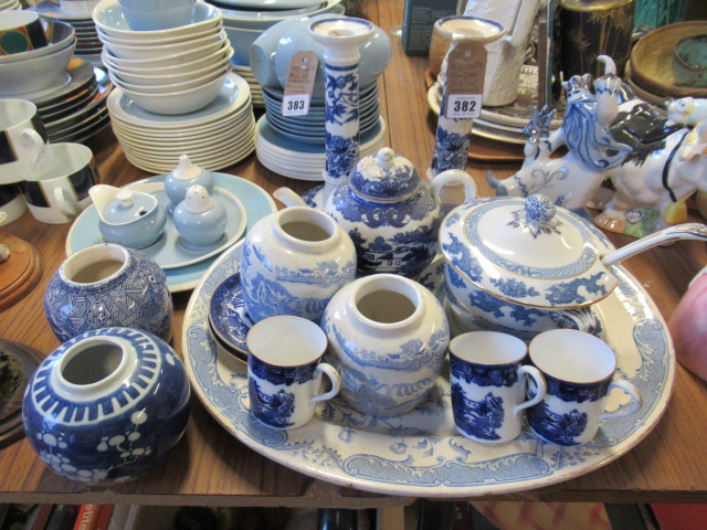 QUANTITY OF BLUE AND WHITE CERAMICS Image