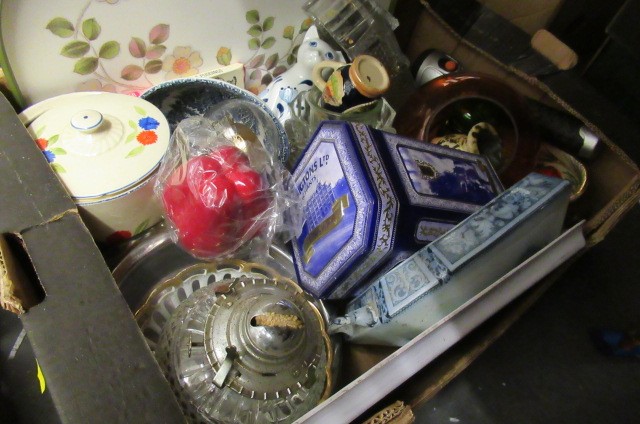 FOUR BOXES OF MISCELLANEOUS CERAMICS ETC Image