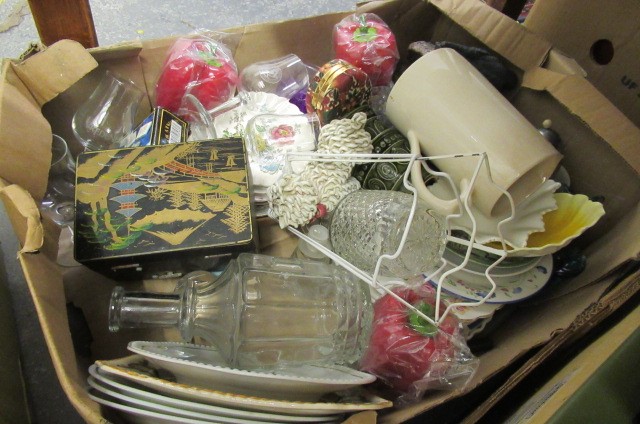 FOUR BOXES OF MISCELLANEOUS CERAMICS ETC Image