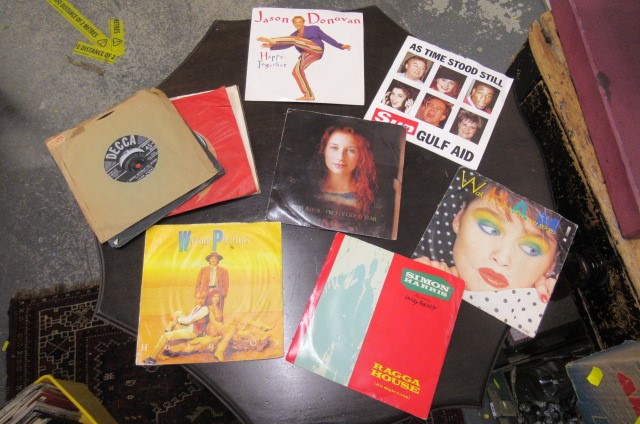 TWO BOXES OF 7" POP SINGLES  Image